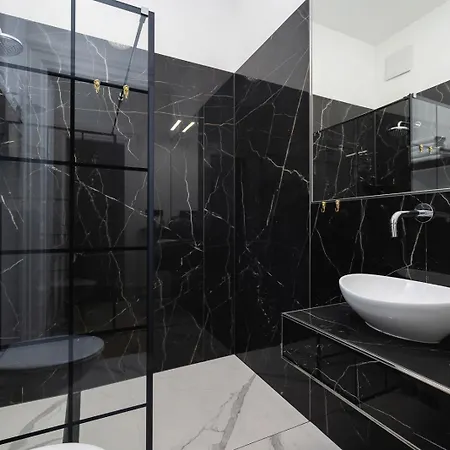 2 Bedroom - Sereno Fenn'a 5 Street *